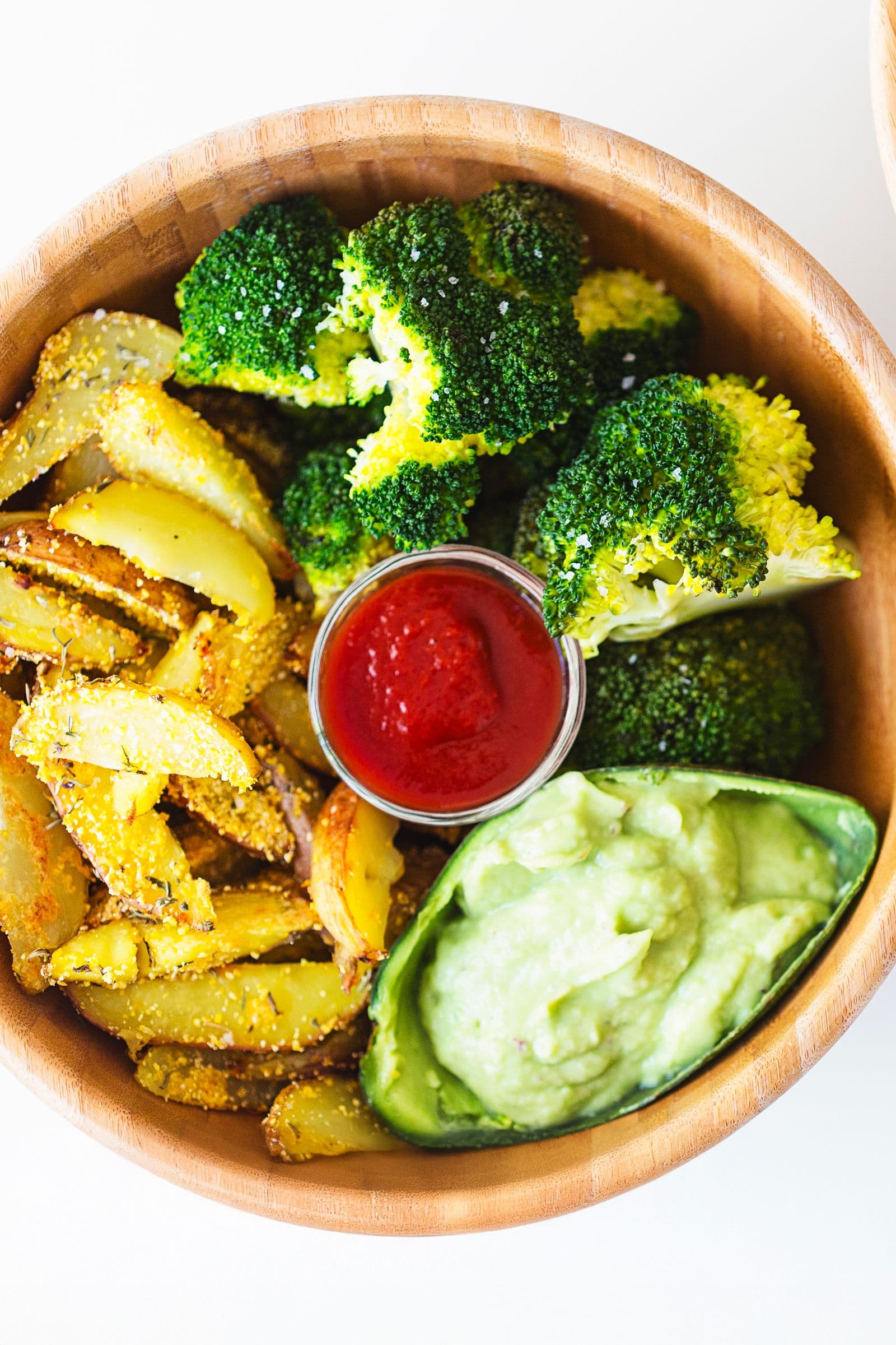 Batatas no forno, Brócolos a Vapor & Guacamole